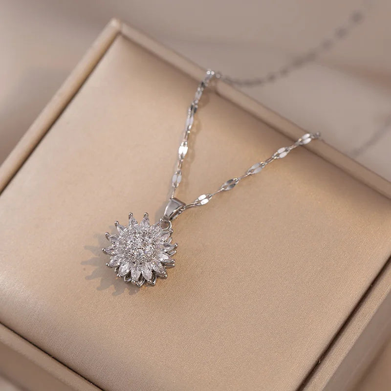 Fashionable and Exquisite Daisy Flower Rotatable Necklace Sunflower Ring Opening Decompression Stainless Steel Jewelry
