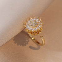 Fashionable and Exquisite Daisy Flower Rotatable Necklace Sunflower Ring Opening Decompression Stainless Steel Jewelry