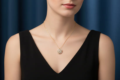 316L Stainless Steel Love Magnetic Pendant Necklace for Women Clover Necklace Heart Shaped Clover Necklace Pendant Jewelry Gift